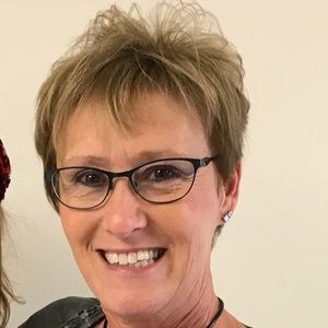 Meet your Posher, Lori